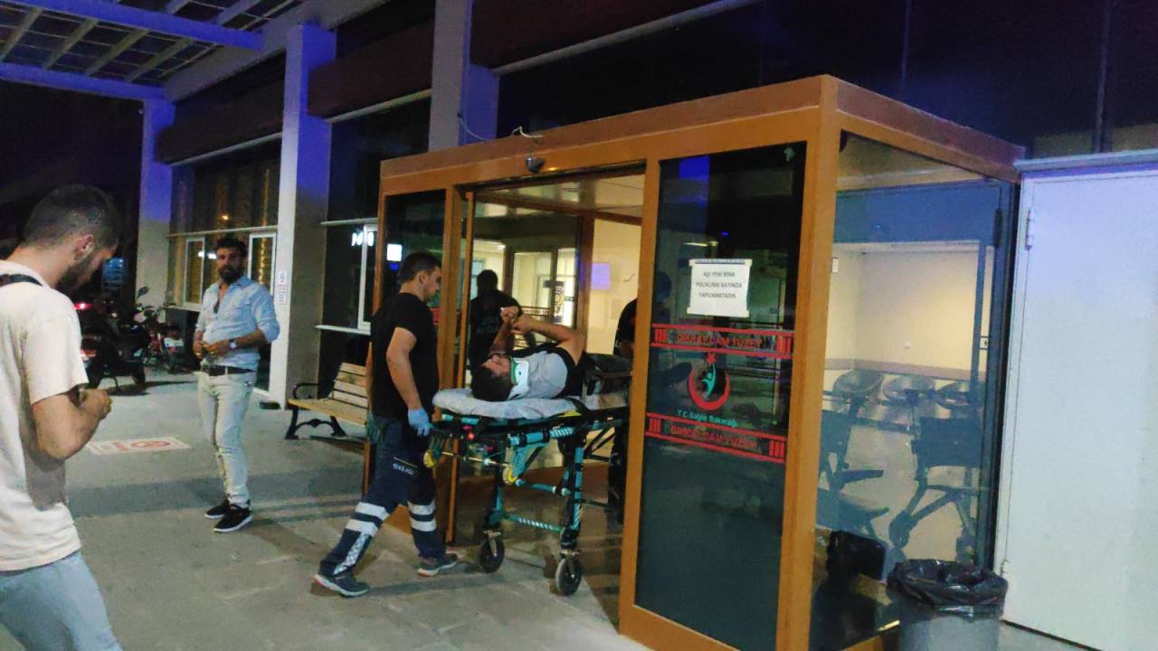 Konya'da 2 Otomobil Çarpıştı: 4 Yaralı