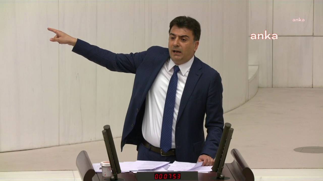 Zeynel Emre: "Çocuklarını Koruyamayan Bir İktidarın Türkiye'ye Vereceği Hiçbir Şey Yoktur"