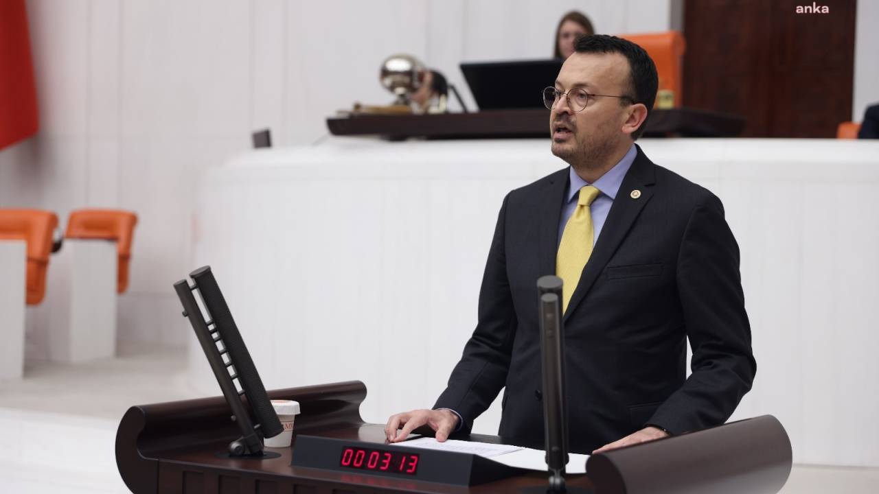 Chp'li Şeref Arpacı'dan Okullarda 'Bağış' Adı Altında Kayıt Ücreti Alınmasıyla İlgili Araştırma Önergesi