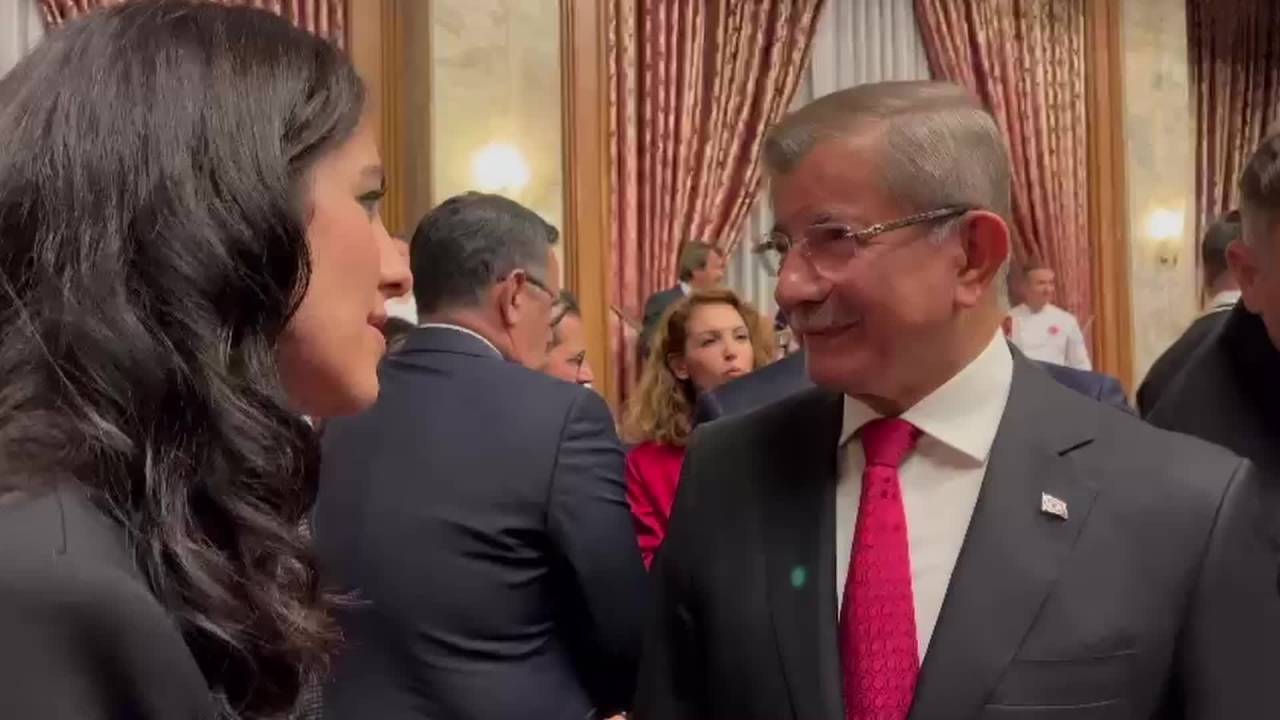 Davutoğlu'ndan Deva Partisi İle Birleşme Mesajı: "Siyasette Hiçbir Süreç Bitmez"