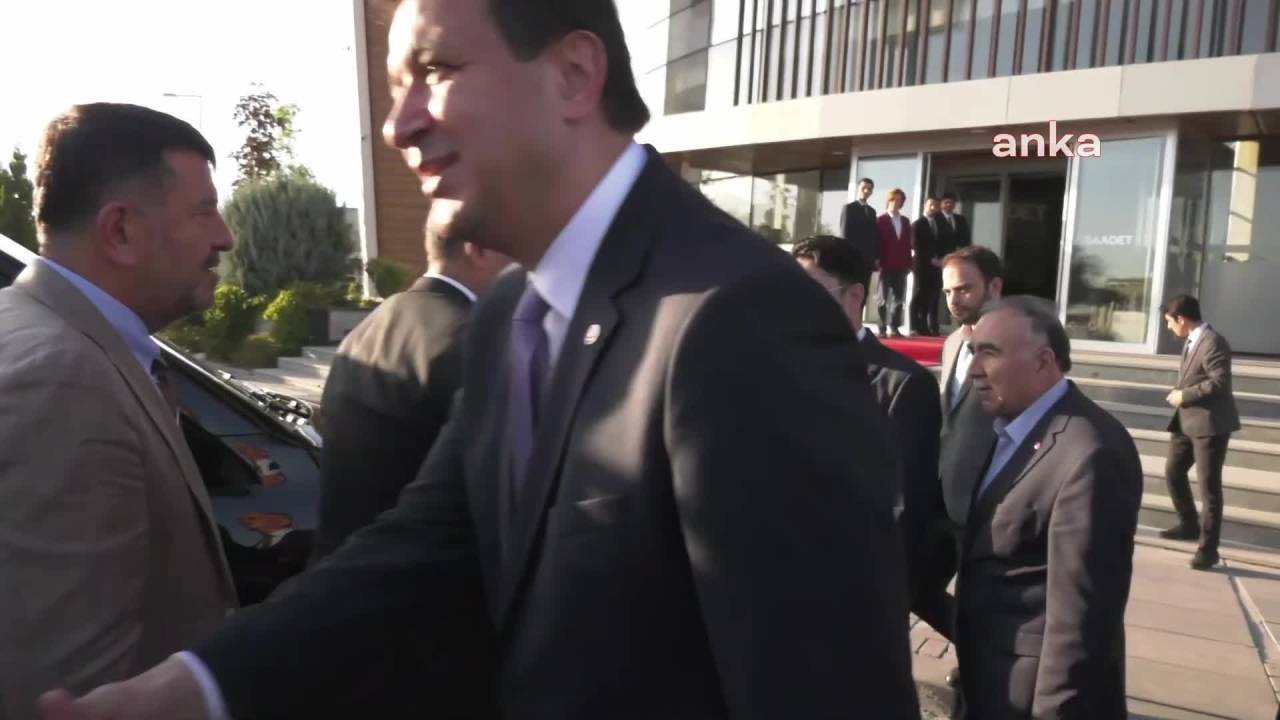 Chp Genel Başkanı Özel'den Saadet Partisi'ne Taziye Ziyareti