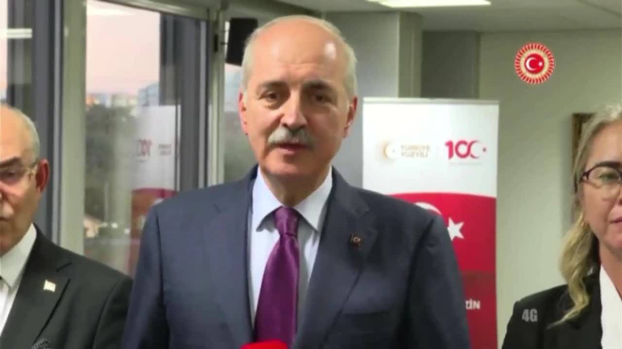 Deniz Yücel’den Numan Kurtulmuş’a: “R Yapmanız İçin Mehmet Uçum'un Size Ayar Mı Vermesi Gerekiyordu”