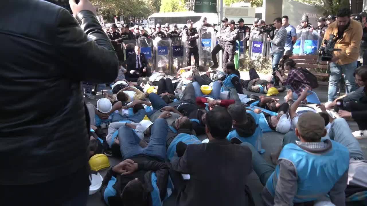 Fernas İşçileri: "Açlık Grevindeyiz"...