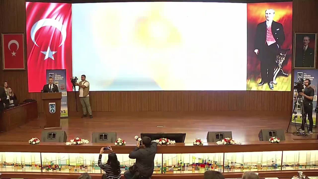 Chp Genel Başkanı Özgür Özel: Türkiye'de Tarım Yanıyor, Çiftçi Entübe Durumda