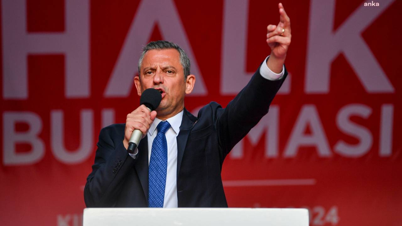 Chp Lideri Özgür Özel: "Bu Hukuksuzluk Son Bulacak, Tayfun Eşine Ve Biricik Kızına Kavuşacak"