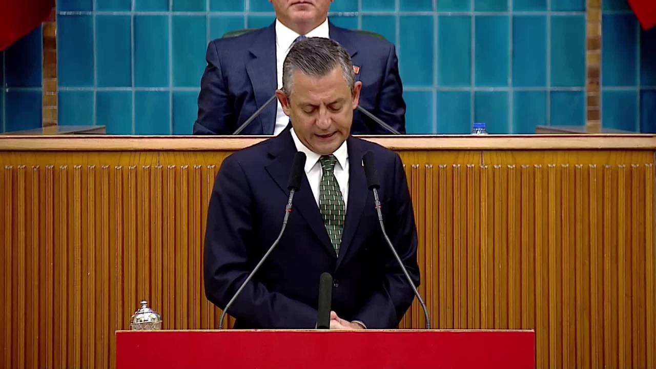 Chp Grup Toplantısı... Özgür Özel: Sayın Erdoğan Bu Ülkede Bıçak Kemiğe Dayanmıştır