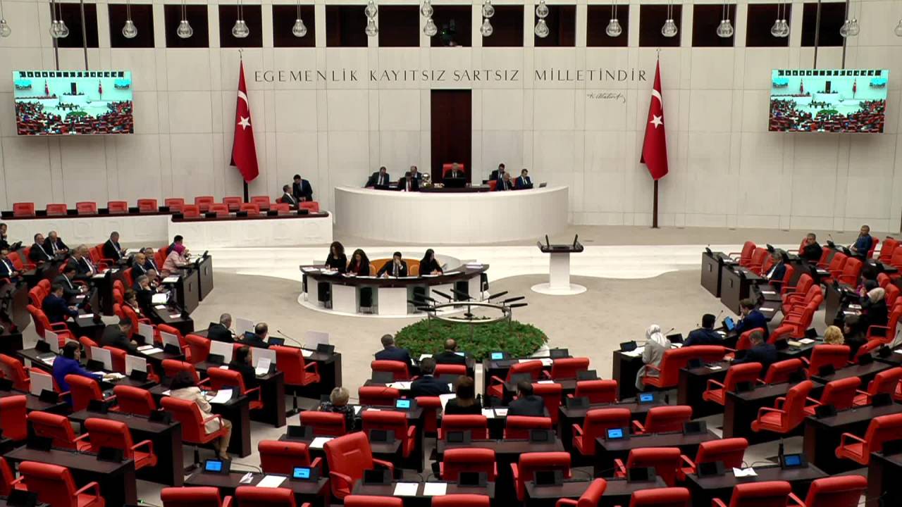 Chp'li Kış’tan Yenidoğan Çetesi Skandalına Tepki: “Sağlık Ranta Teslim Edildi, Sağlık Bakanı İstifa Etmeli”