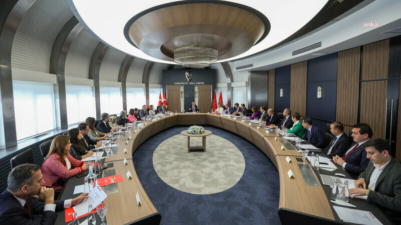 Tusaş'a Terör Saldırısı... Özgür Özel, Diyarbakır'da Kurmaylarıyla Bir Araya Gelecek