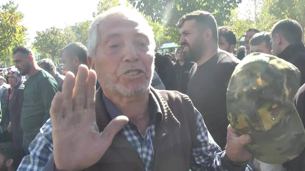 Konya’da Ak Partili Belediye Önünde ''Kaçak Yapı'' Eylemi: ''Canımızı Da Alacak''