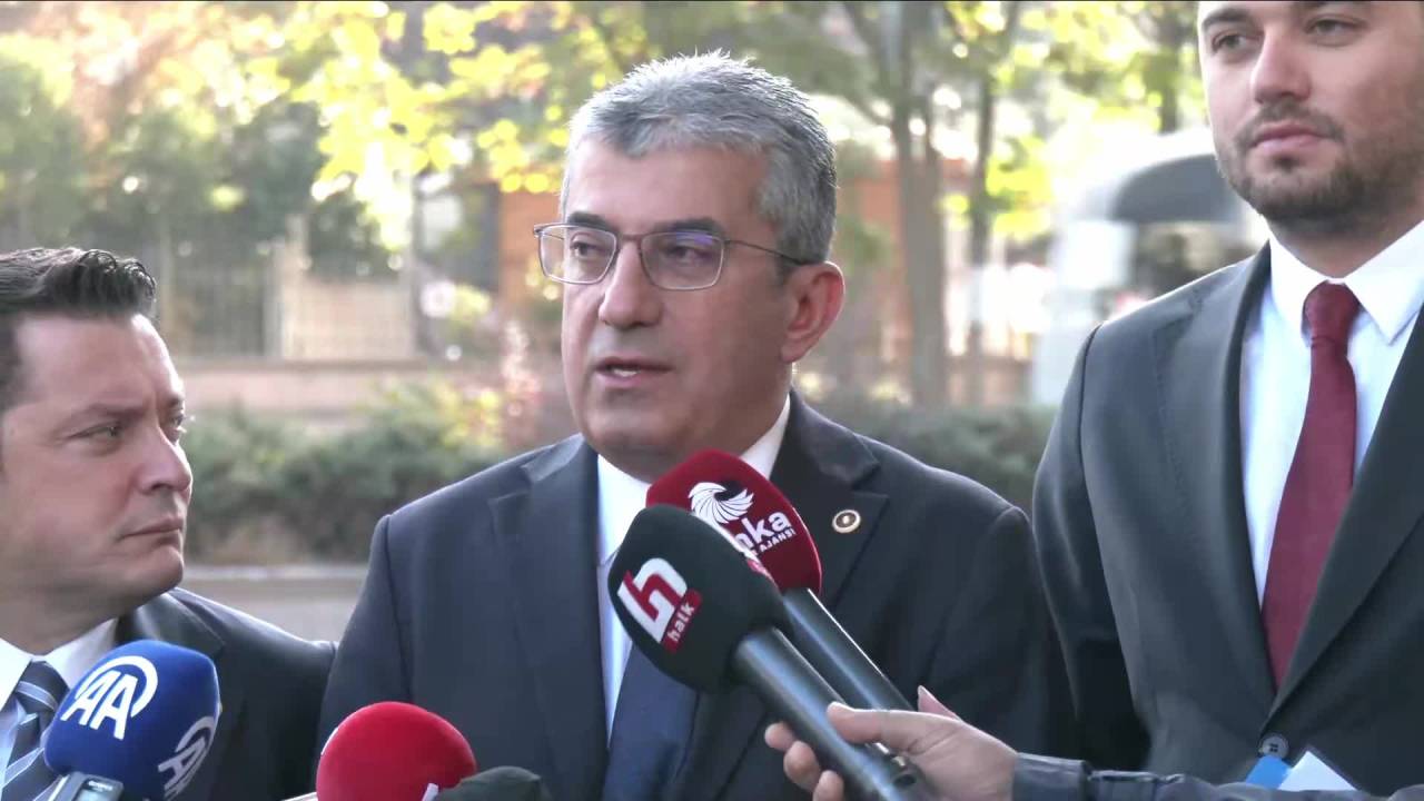 Gökhan Günaydın'dan 'Ahmet Özer' Tepkisi: "olan Bitenin Yeni Süreçle Bağlantılı Olduğunun Farkındayız