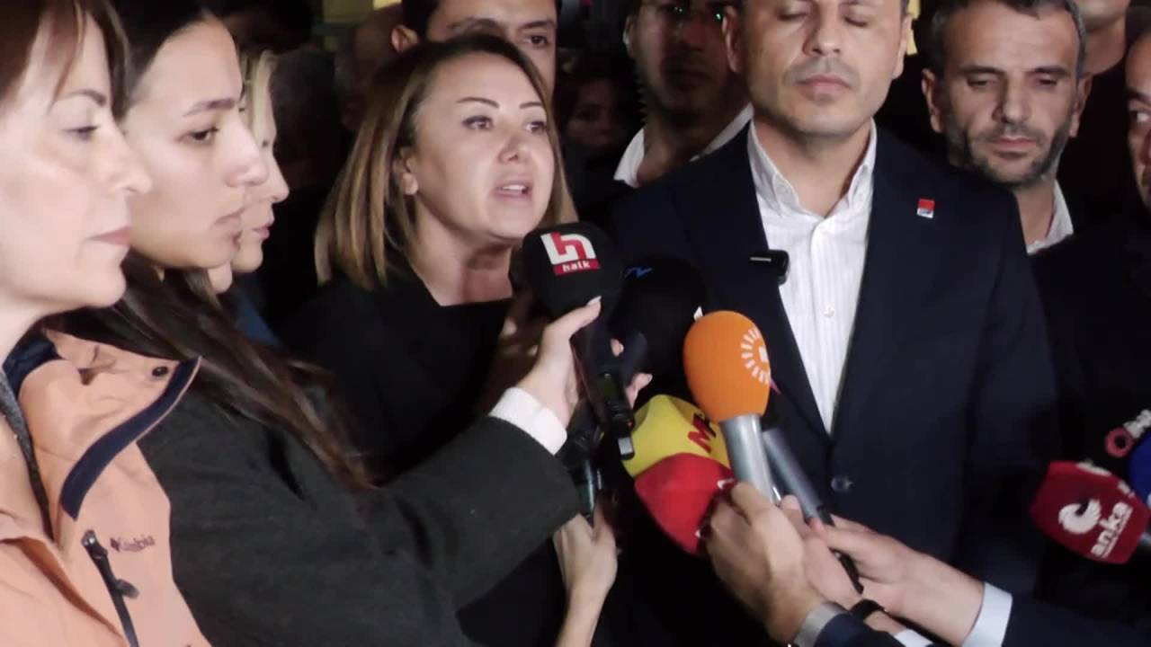 Ahmet Özer'in Tutuklanması... Gül Çiftçi: Hukuki Dayanağı Olmayan Siyasi Bir Operasyonla Karşı Karşıyayız