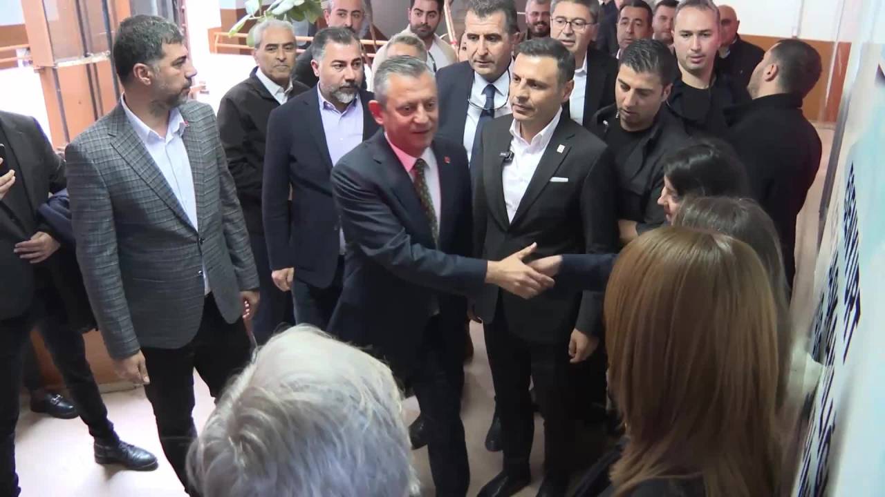 İstanbul'da Toplanan Chp Myk Sona Erdi