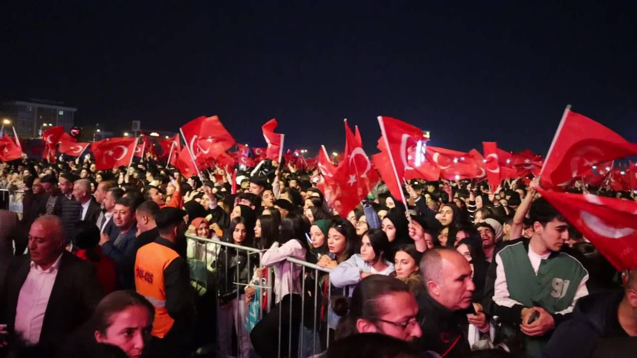 Veli Ağbaba: "Malatya’da Ve Türkiye’de De Hukukunuzu Savunmaya Devam Edeceğim"