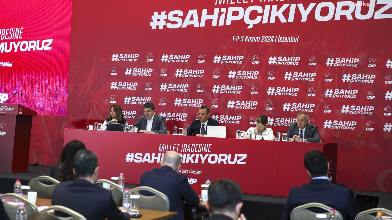 Chp Pm'nin "Kayyum" Gündemli Toplantısı...  Milletvekillerinin Esenyurt Nöbeti Yarın Başlıyor
