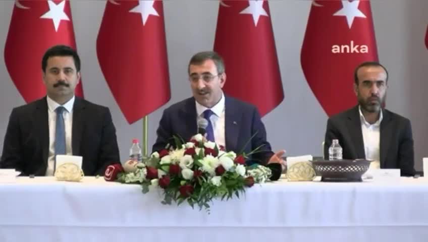 Chp’li Tanal'dan Kayyuma Barış Yemeği Videosuyla Tepki: İkircikli, Dengesiz Yönetim Anlayışını Reddediyoruz