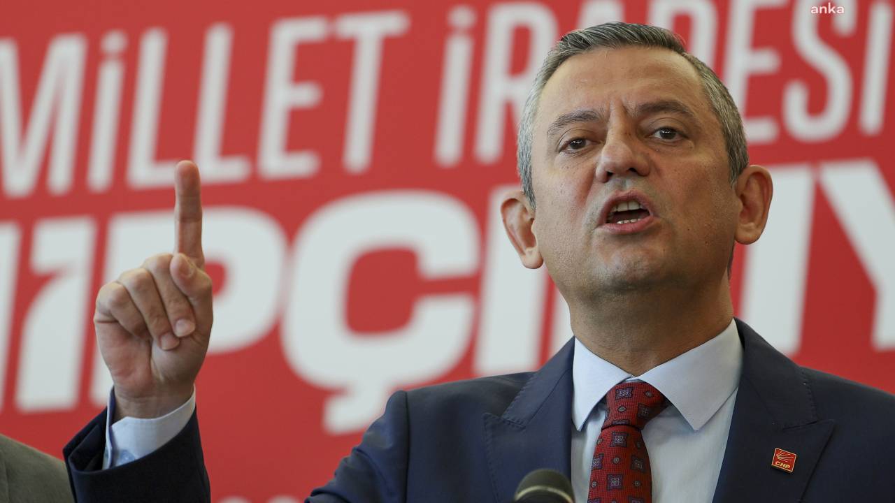 Özgür Özel: Gün, Millet İradesi Tanımaz Zorbalığa Karşı 86 Milyonun Geleceğine Sahip Çıkma Günüdür