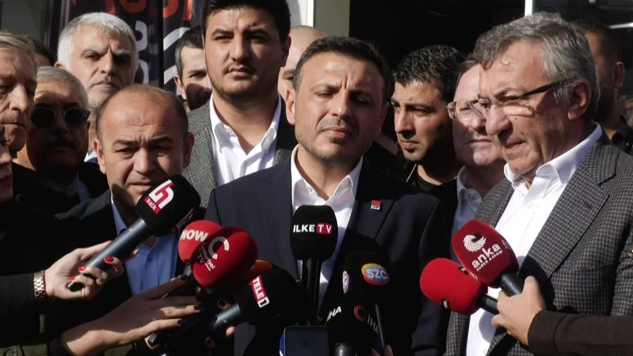 Chp İstanbul  İl Başkanı Özgür Çelik: "Bugün Akşam Saat  17.00'de Adalet Nöbeti Gerçekleştireceğiz"