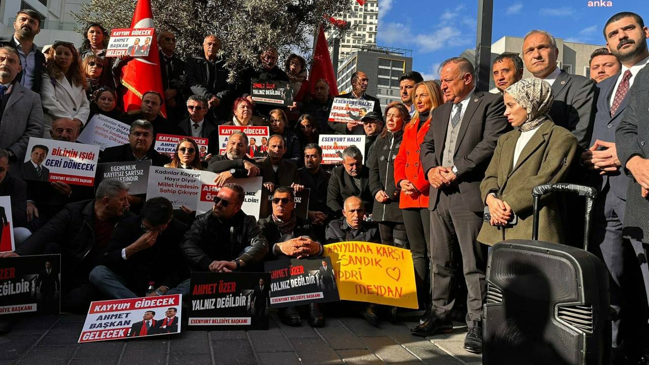 Chp, Esenyurt'taki "demokrasi Nöbeti"ni Büyütüyor... Kayyum Uygulaması İçin Medya Takip Kurulu Oluşturdu