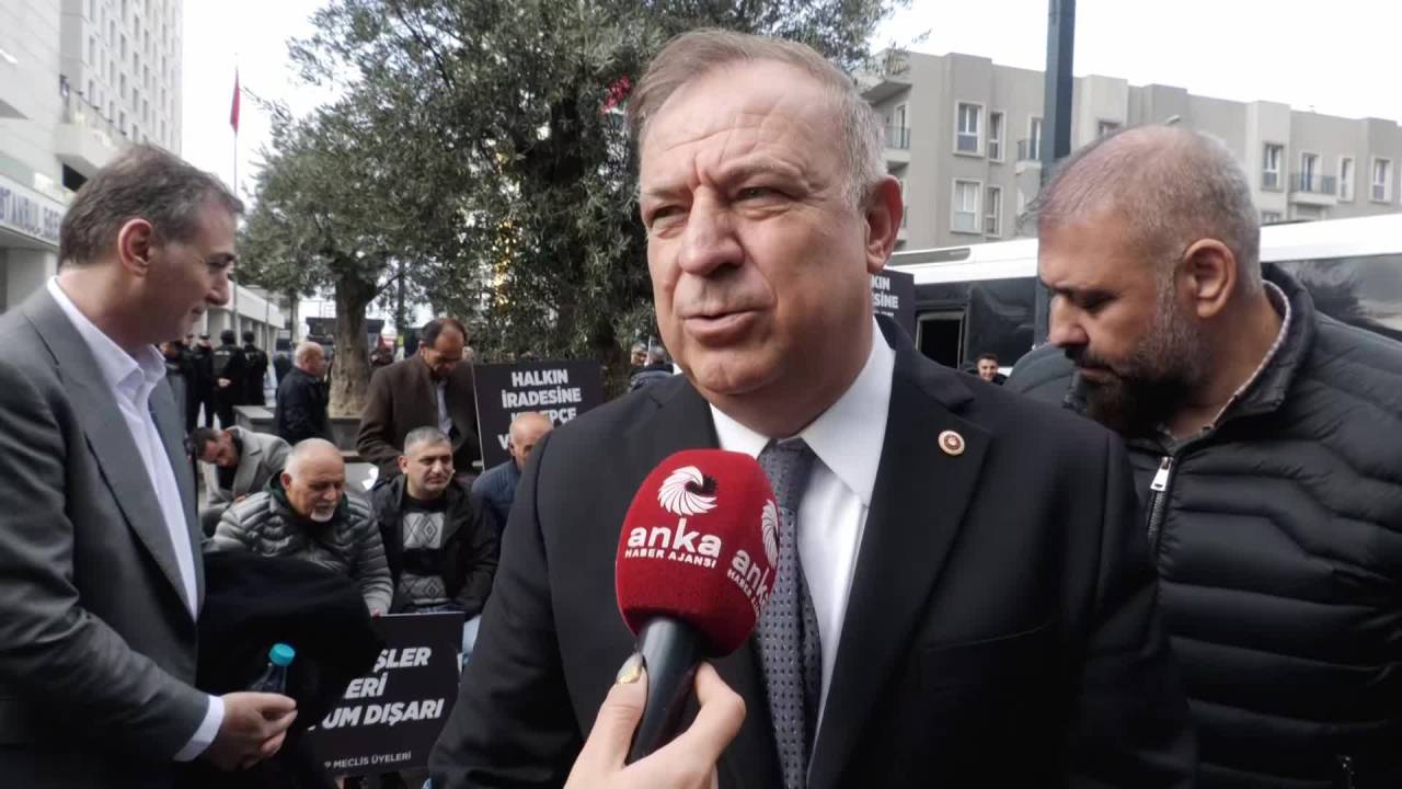 Chp Genel Başkan Yardımcısı Zeybek: Üzerinden 6 Yıl Geçti. El Koyduğunuz Yolsuzluk Dosyalarına Ne Oldu