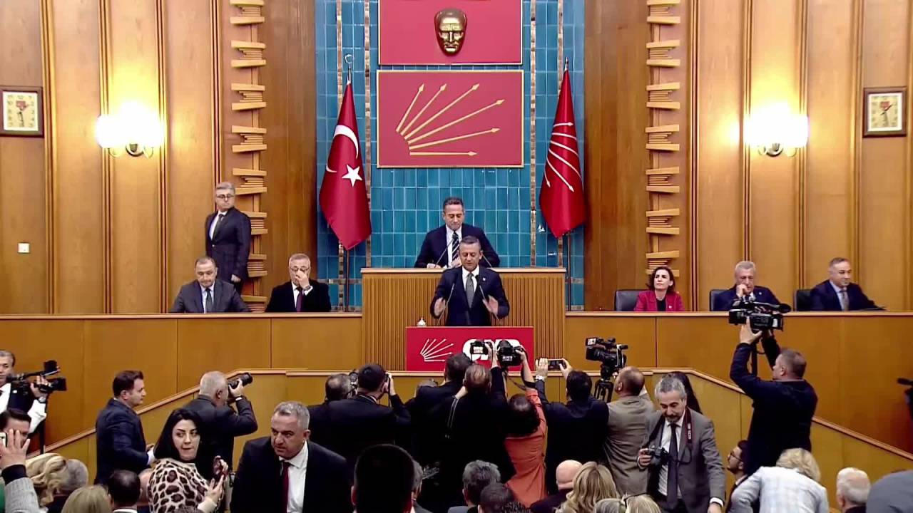 Chp Grup Toplantısı... Özgür Özel: "bu Meclis'te Emek Sömürülerinin En Büyüğü Yaşanıyor