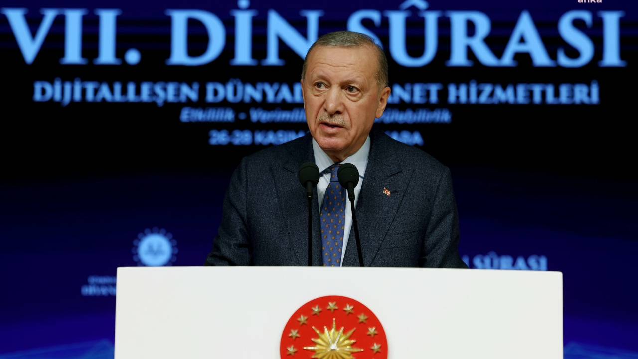 Cumhurbaşkanı Erdoğan: “Dijital Hareket, Yeni Bir Yapay Din Oluşturuyor”