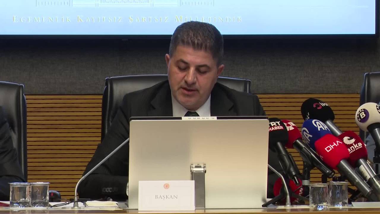 Chp, Bebek Ölümleri Komisyonunda 3 Sağlık Bakanının Da Dinlenmesini Talep Etti