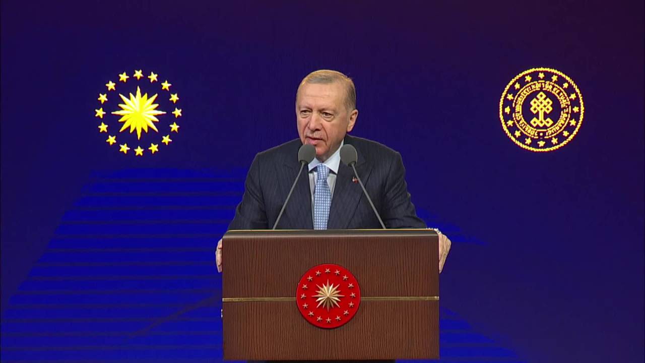 Cumhurbaşkanı Erdoğan: “Cem Karaca'yı, Barış Manço'yu, Kayahan'ı  Bilmeyenleri Gördükçe Endişeleniyoruz”