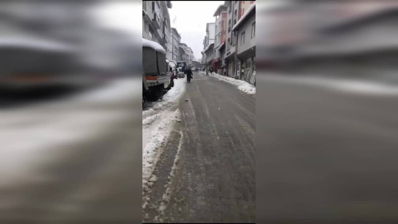 Chpartvin İl Genel Meclis Üyesi Yaşar Gülel, Şavşat’ta 24 Saati Aşan Elektrik Kesintisine Tepki Gösterdi
