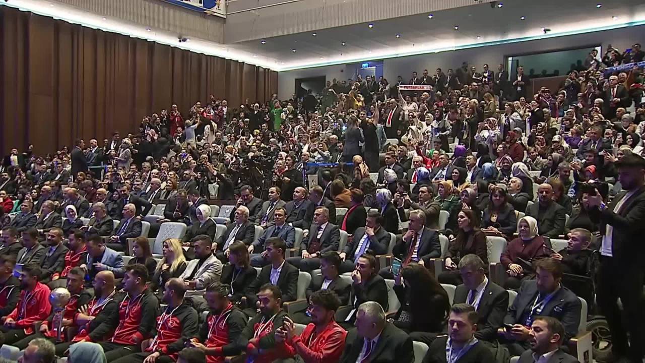 Erdoğan: "Engellilerin Dijital Temelli Hizmetlere Ulaşabilmeleri Amacıyla Genelge Yayınlayacağız"