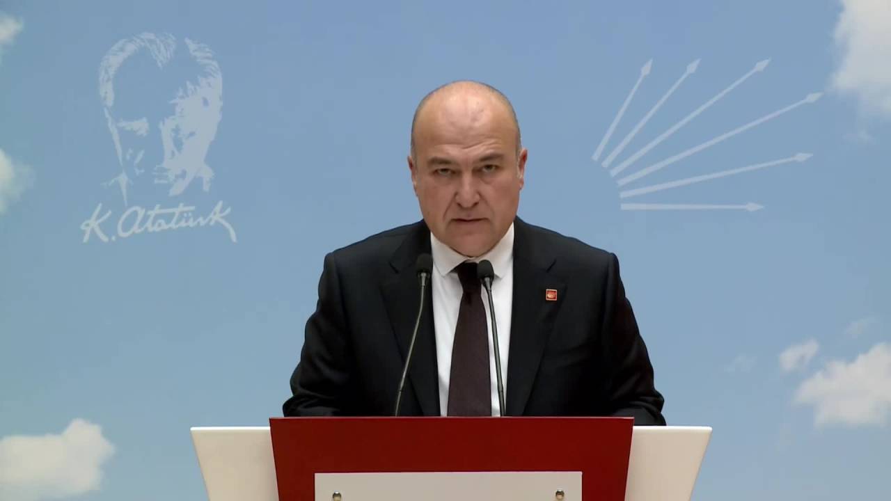 Murat Bakan: "Suriyelilere Çalışma İzni Muafiyeti Getiren Yönetmeliğin İptali İçin Danıştay'a Dava Açtık"