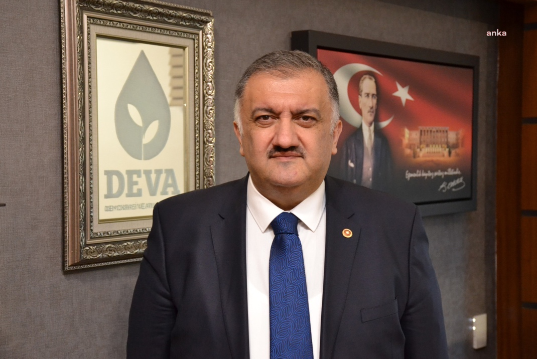 Deva Partili Karal, Bakan Bolat'a Gürcistan Sınırındaki Uzun Tır Kuyruklarını Sordu