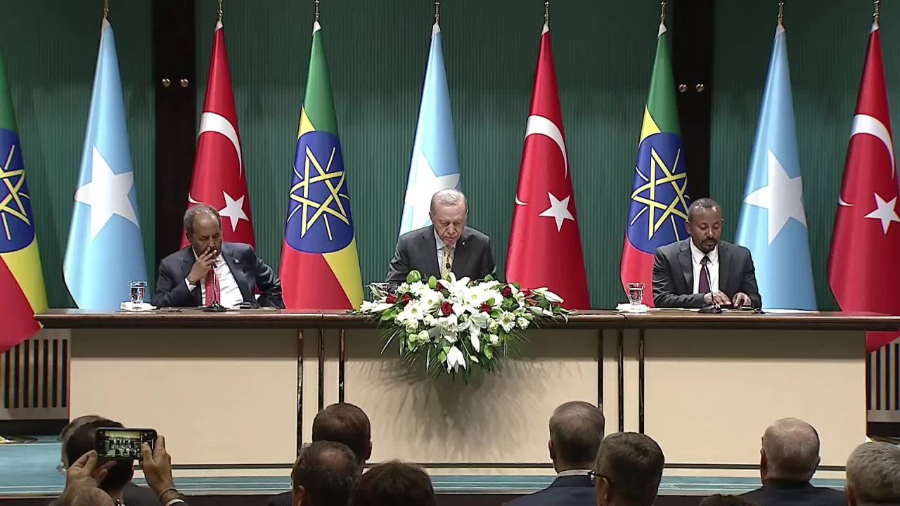 Cumhurbaşkanı Erdoğan: Somali Ve Etiyopya Arasında Yeni Başlangıcın İlk Adımını Attık