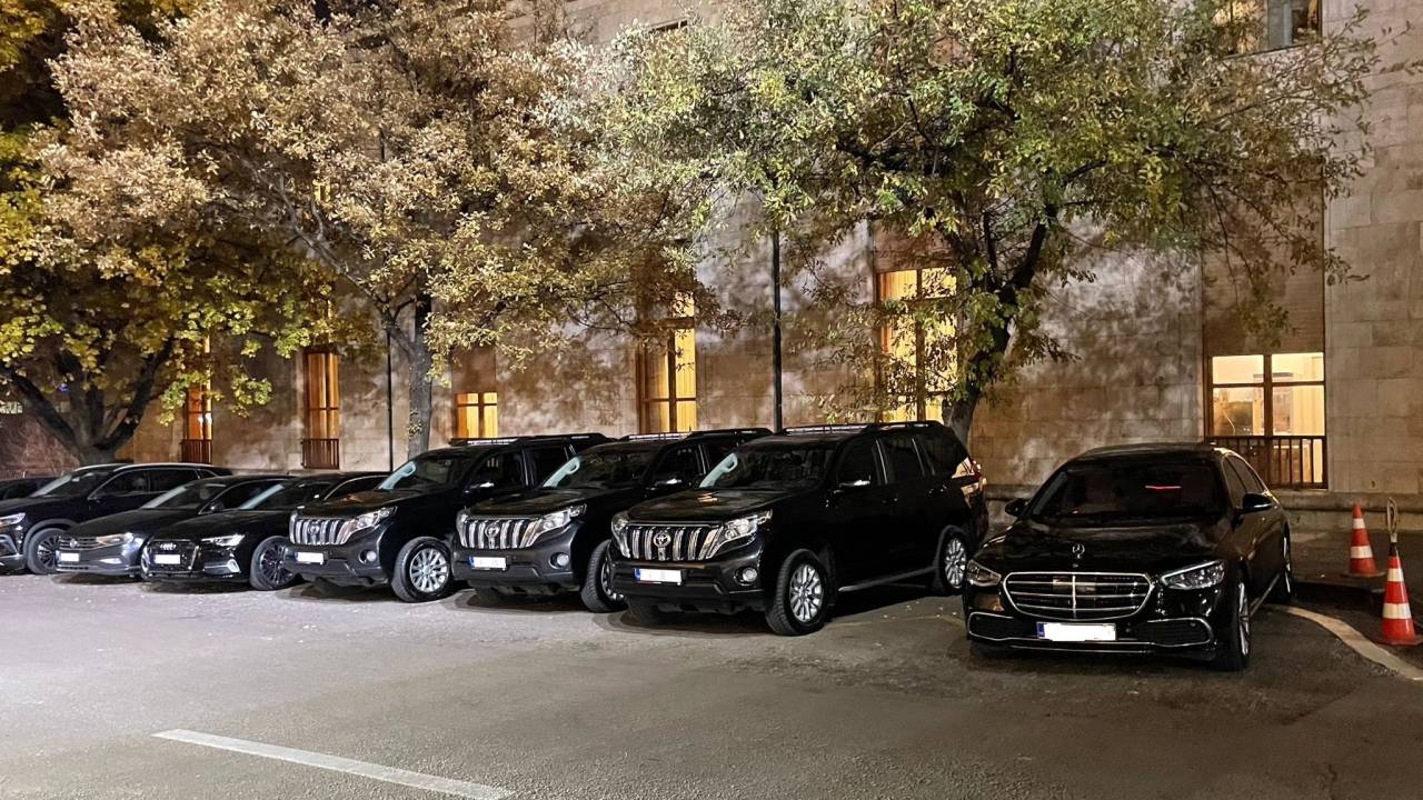 Ağbaba: "Bütçe Görüşmelerine Sanayi Bakanı Mercedes'le Geldi, Togg'a Binemedi"