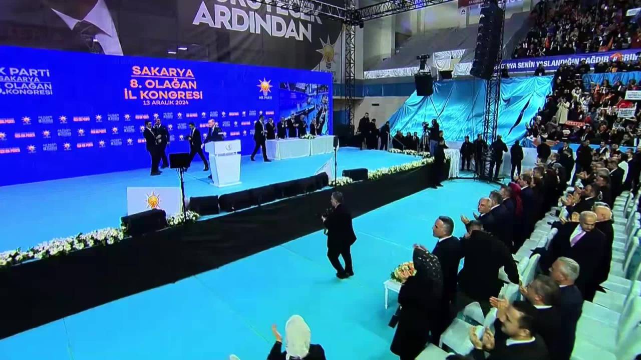 Cumhurbaşkanı Erdoğan: Ülkemize Katkı Vererek Burada Kalmak İsteyenlerin De Başımızın Üstünde Yeri Vardır