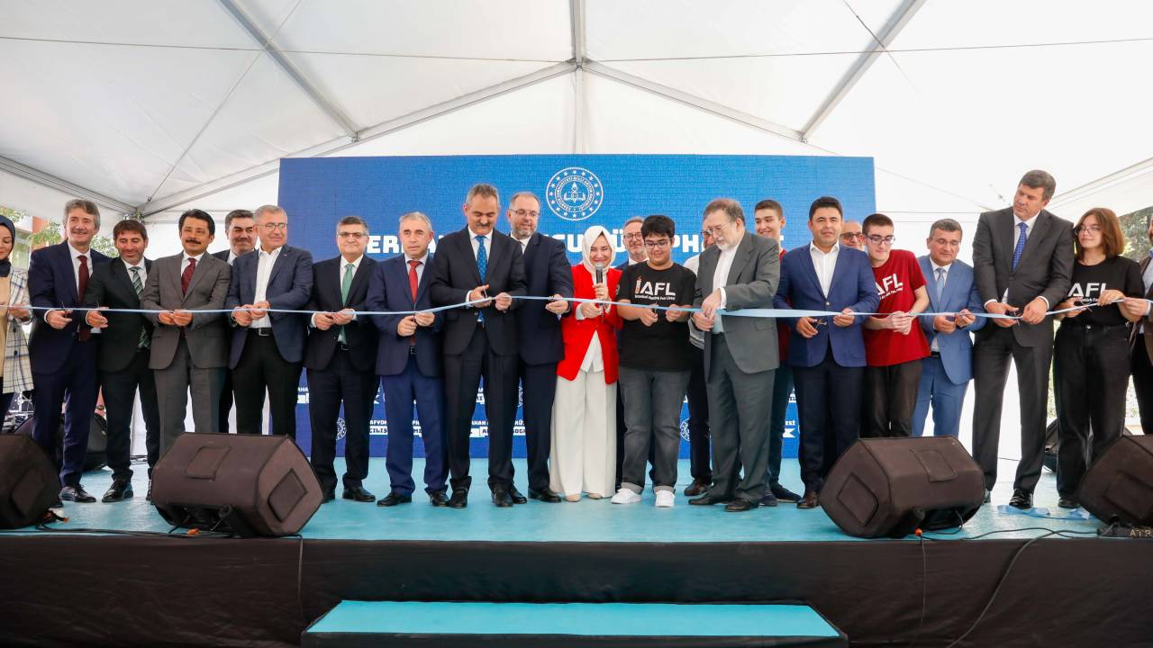 Bakan Özer: Müfredatımıza Kültür Tarihi Dersimizi Kazandırmış Olacağız -1