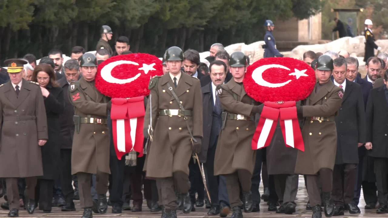 İsmet İnönü, Vefatının 51’inci Yılında Anıtkabir’de Düzenlenen Törenle Anıldı