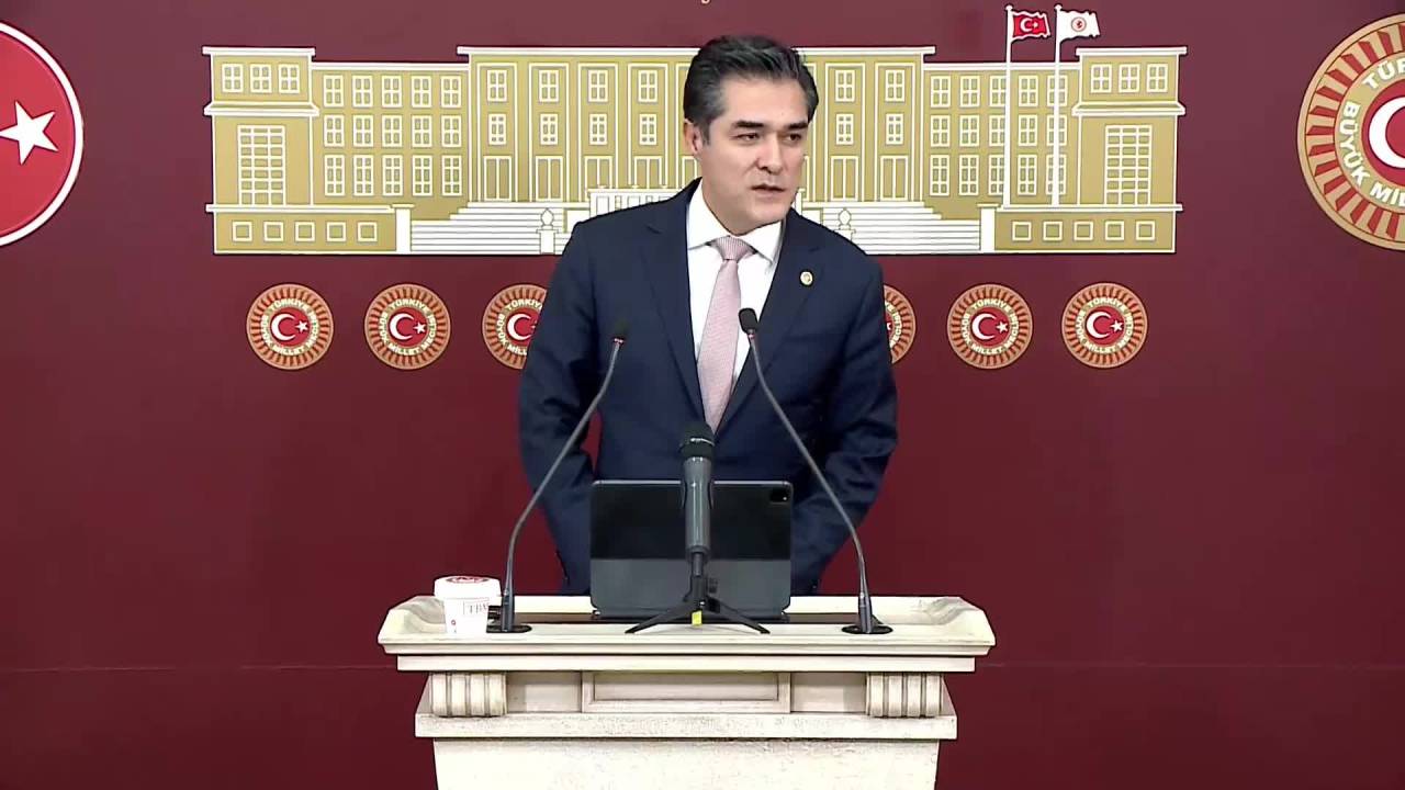 Buğra Kavuncu: "Ak Parti İçin 2024 Yılının Kavramı ‘İstikrarsızlık’ Olmalı "