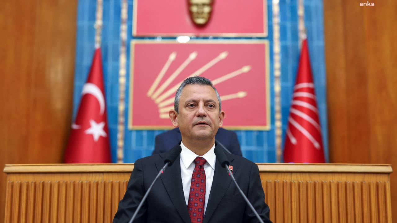 Özgür Özel, Siyasi Parti Liderlerinin Yeni Yıllarını Kutladı