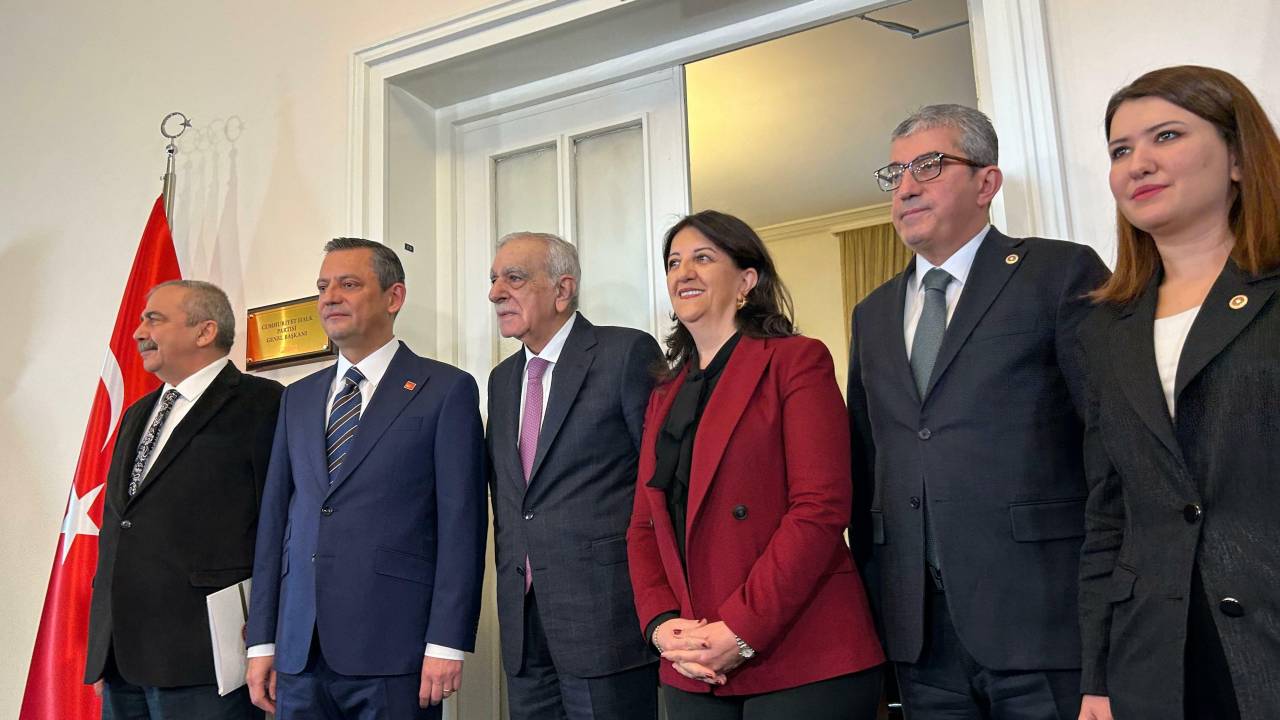 Dem Parti Heyeti-chp Görüşmesi Başladı