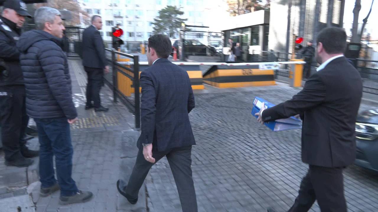 Çatı Parti Yeni Yol'un Kuruluş Dilekçesi İçişleri Bakanlığı’na Teslim Edildi