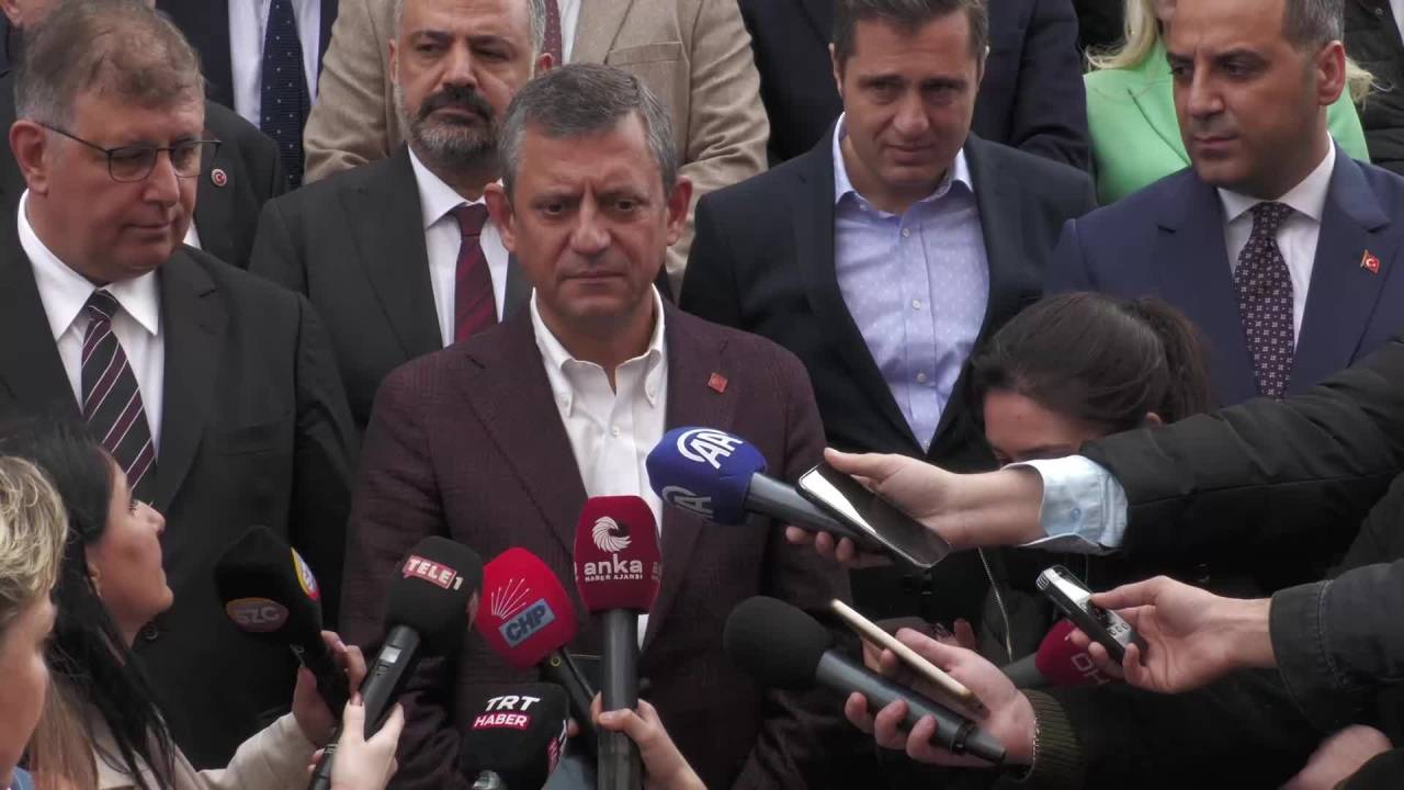 Özgür Özel'den Erken Seçim Açıklaması: İsterlerse Bu Hafta Seçim Kararını Alabiliriz, Hodri Meydan