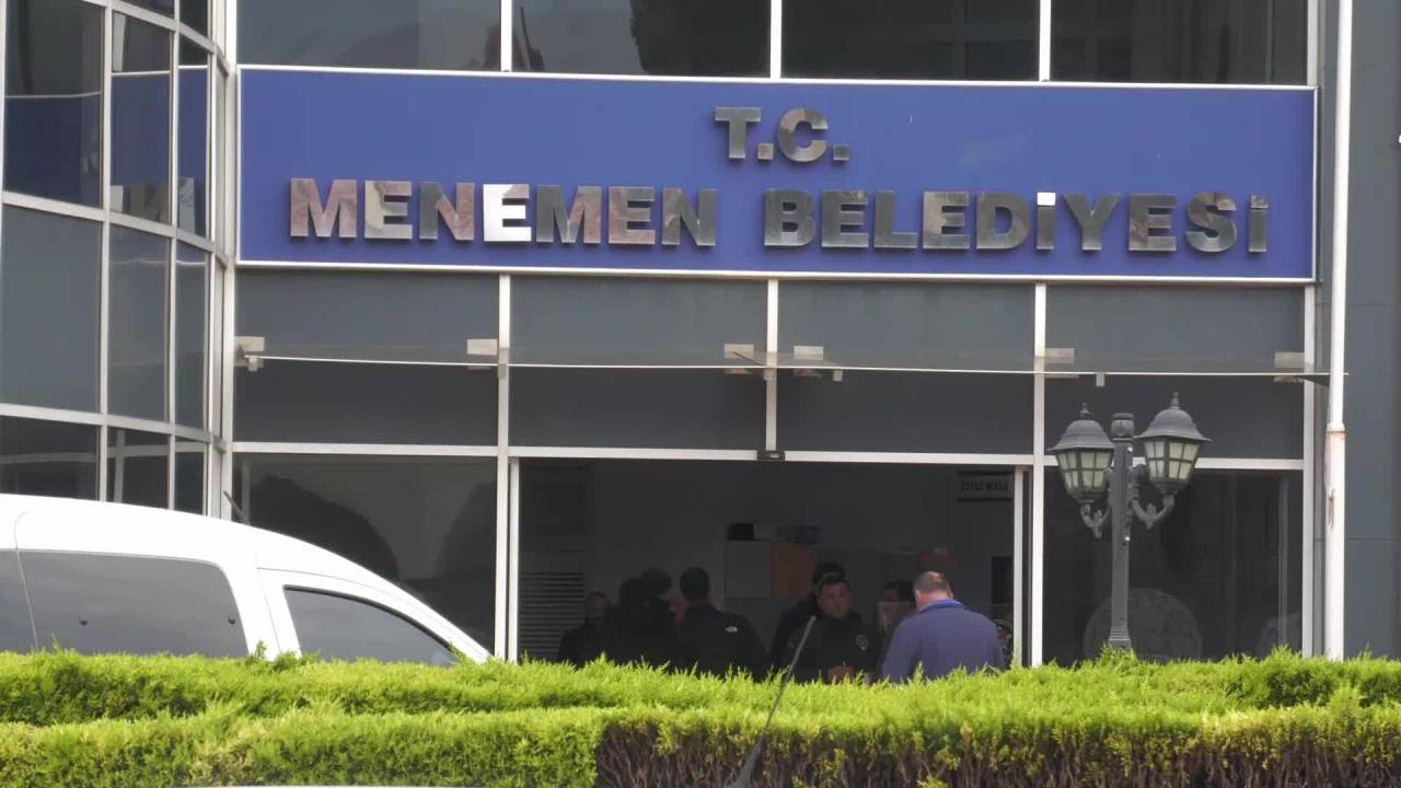 Ak Partili Menemen Belediyesi, 49 Taşınmazdan Üçünün İhalesini Yaptı