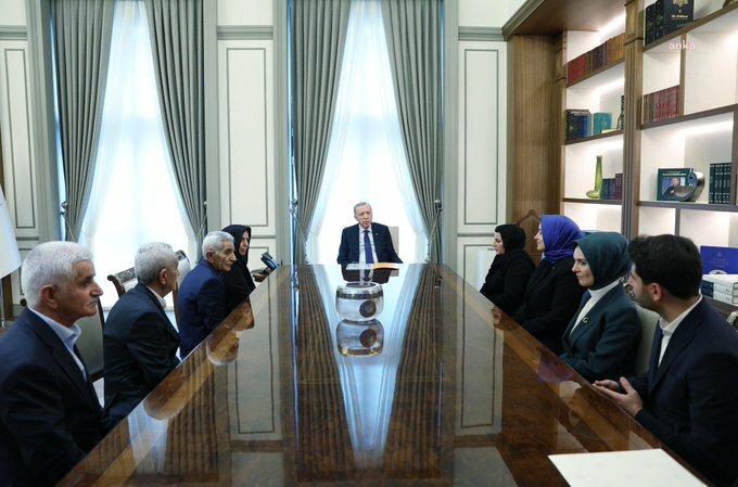Cumhurbaşkanı Erdoğan. Yakınları Pkk’lı Teröristlerce Katledilen Aileler İle Görüştü