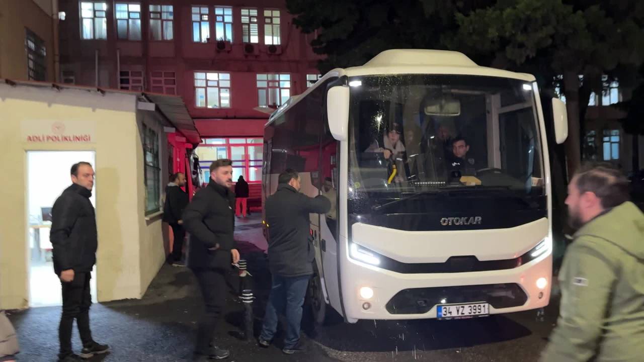 Beşiktaş Belediye Başkanı Akpolat, Emniyetteki Sorgusunun Ardından Sağlık Kontrolüne Götürüldü