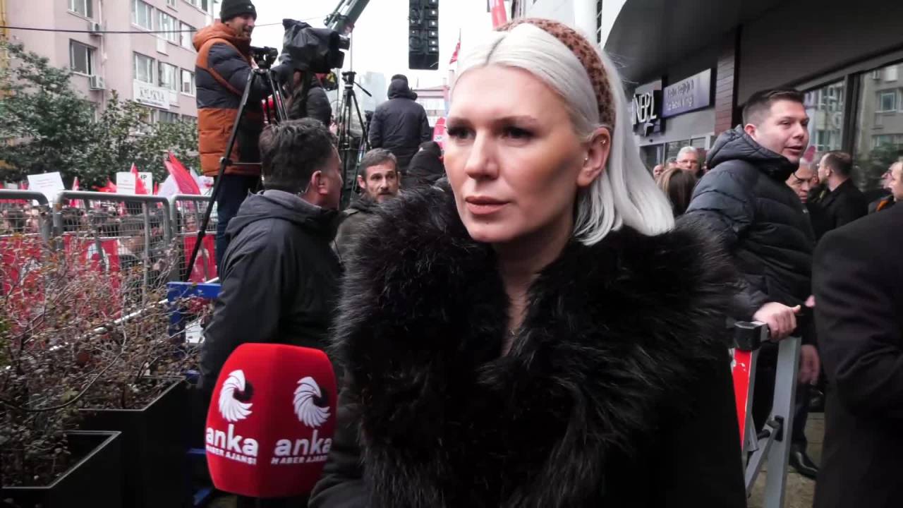 Chp'li Belediye Başkanları Beşiktaş'ta... Melek Mızrak Subaşı: "Hak, Hukuk Adalet Demeye Devam Edeceğiz"