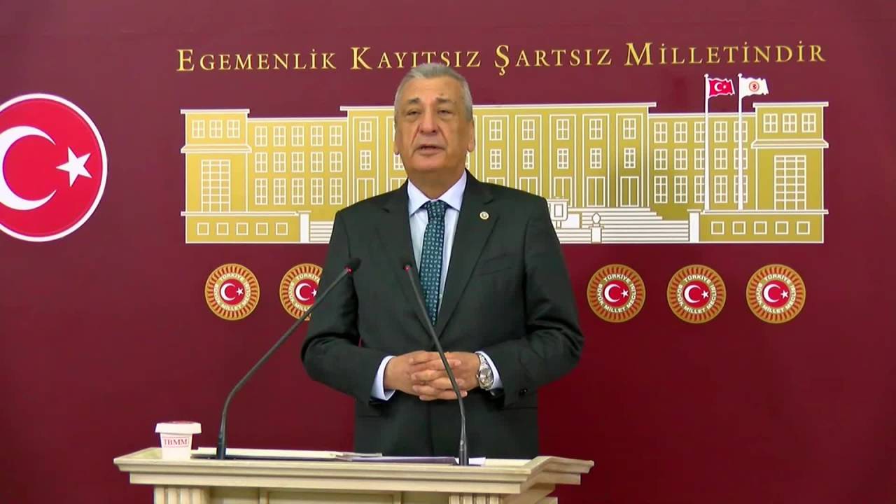 Hasan Öztürkmen'den Ak Parti'Ye: ''ne Kadar Çırpınsanız Da Kaçış Yok, Yıkılıyorsunuz"