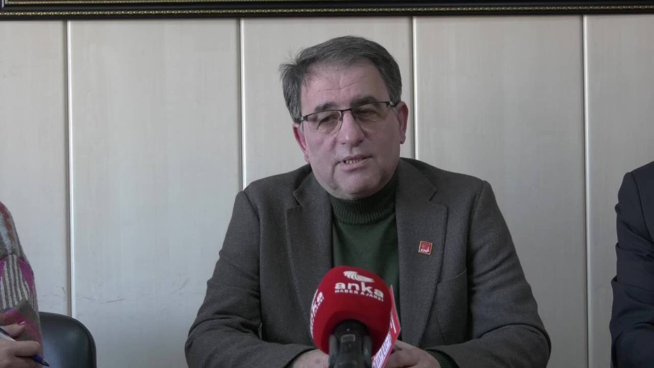 Chp'li Saltuk Deniz, Rize’de Bazı Kurum Müdürlerinin Akp Rize İl Başkanlığını Ziyaret Etmesine Tepki Gösterdi