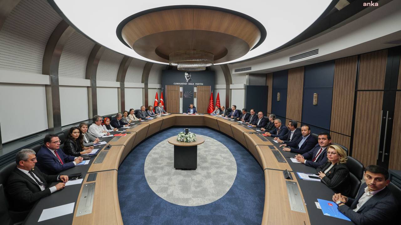 Chp Myk Ön Seçim Yönergesini Kabul Etti… Özel, Yarın Ön Seçim Tarihini Açıklayacak