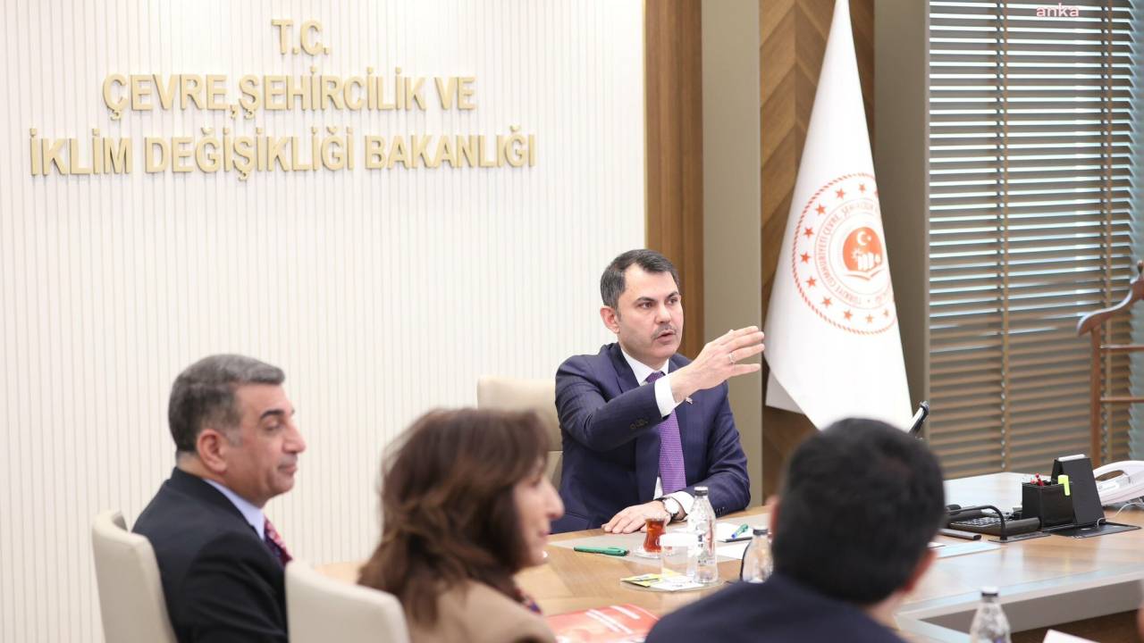 Bakan Kurum, Chp'li Milletvekilleri Ve Belediye Başkanları İle Bir Araya Geldi