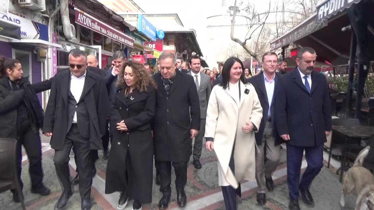 Gökhan Zeybek: “Bu İktidar Bir Tek Cumhuriyet Altınını Almaya Yetmeyen Asgari Ücrete Milleti Mahkum Etmiştir”